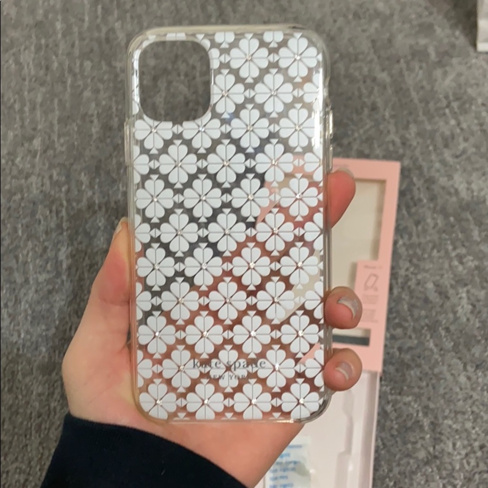 BRAND NEW: Iphone 11 - Kate Spade Case